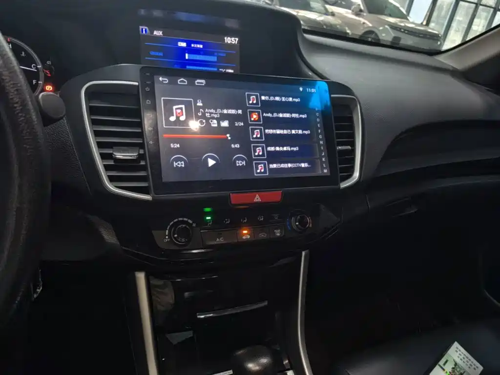 Honda Accord — миниатюра 13