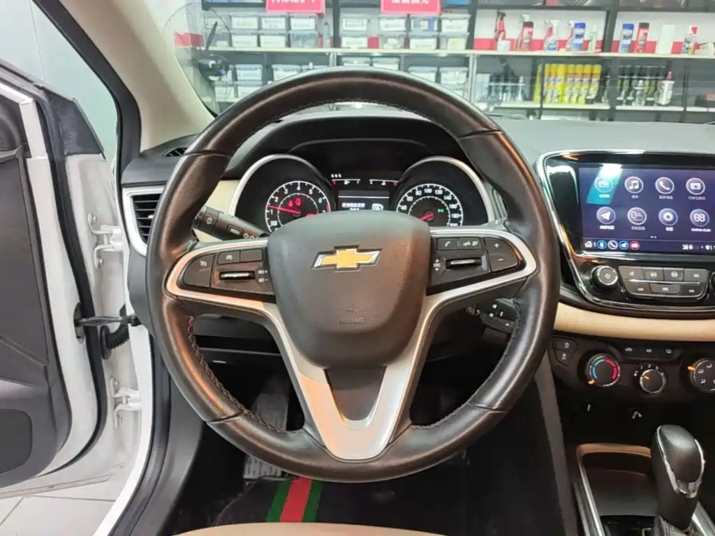 Chevrolet Monza — миниатюра 15