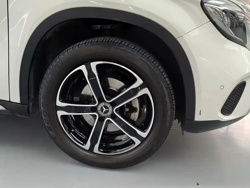 Mercedes-Benz GLA — миниатюра 10