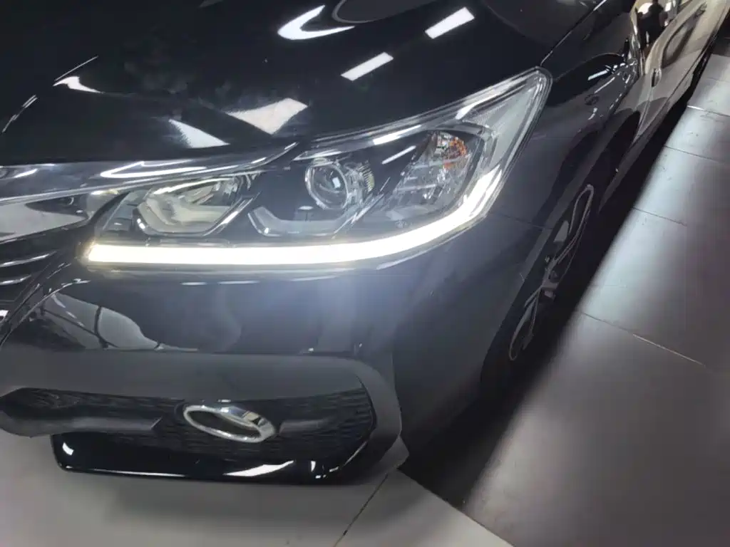Honda Accord — миниатюра 24