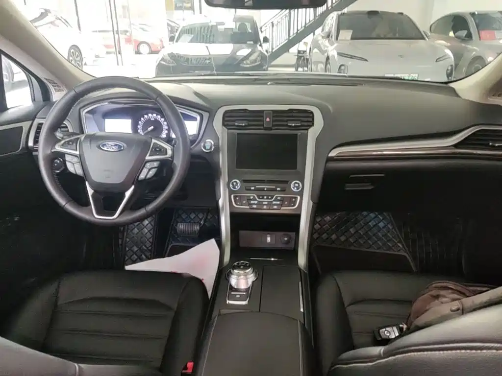 Ford Mondeo — миниатюра 10