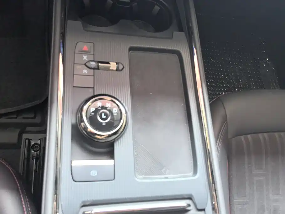 Ford Mondeo — миниатюра 16
