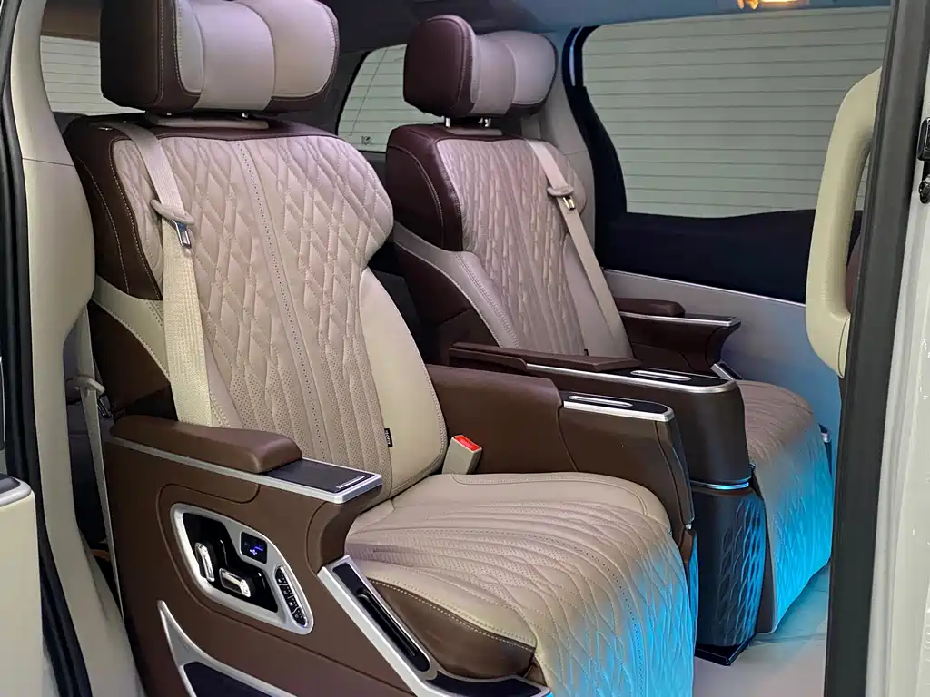 Buick GL8 — миниатюра 9