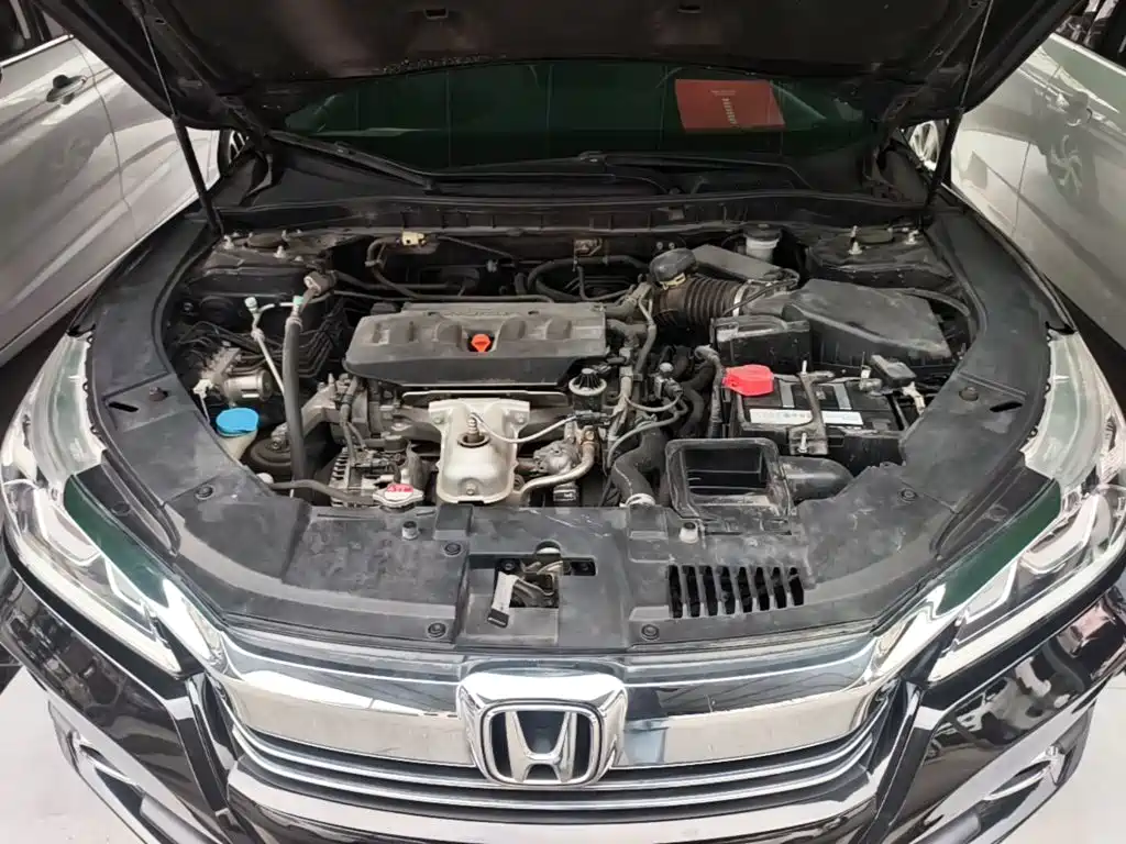 Honda Accord — миниатюра 20