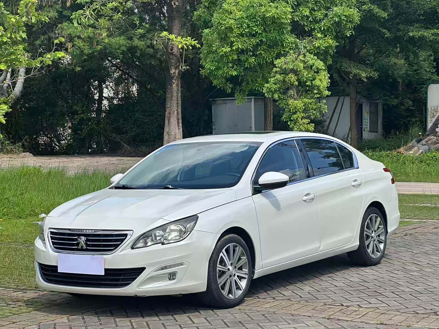 Peugeot 408