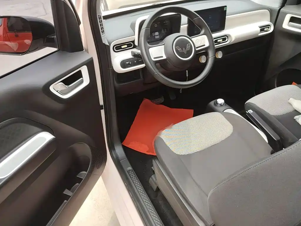 Wuling MINIEV — миниатюра 16