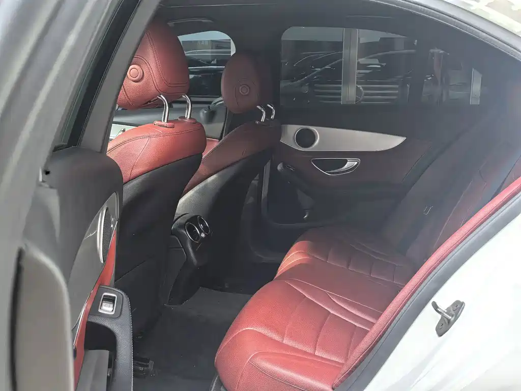 Mercedes-Benz C-Class — миниатюра 9