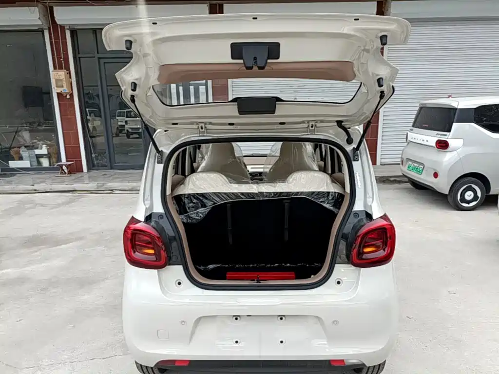 Wuling MINIEV — миниатюра 19