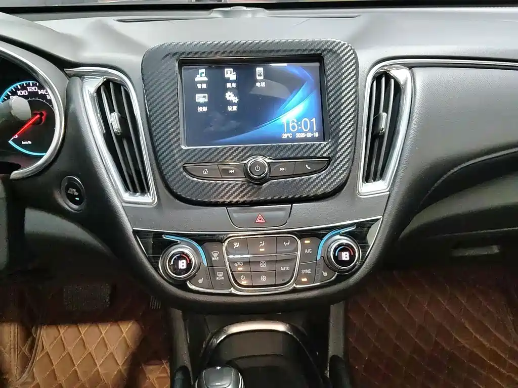 Chevrolet Malibu XL — миниатюра 13