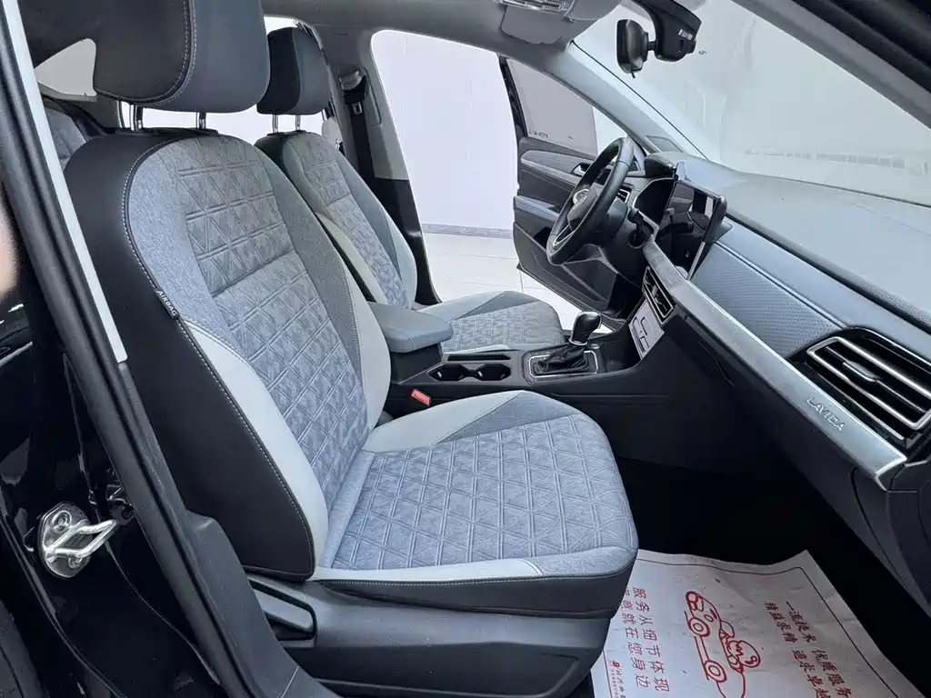 Volkswagen Lavida — миниатюра 12
