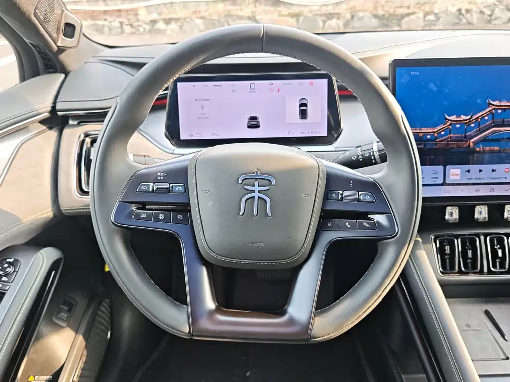 BYD L EV — миниатюра 9