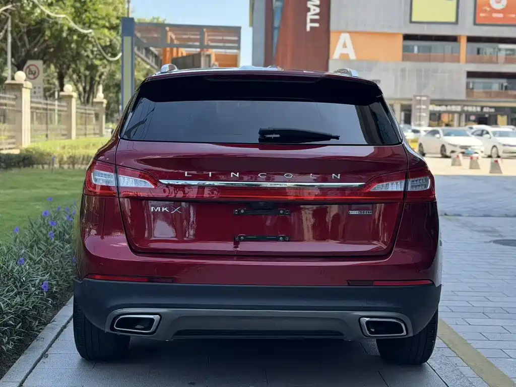 Lincoln MKX — миниатюра 3