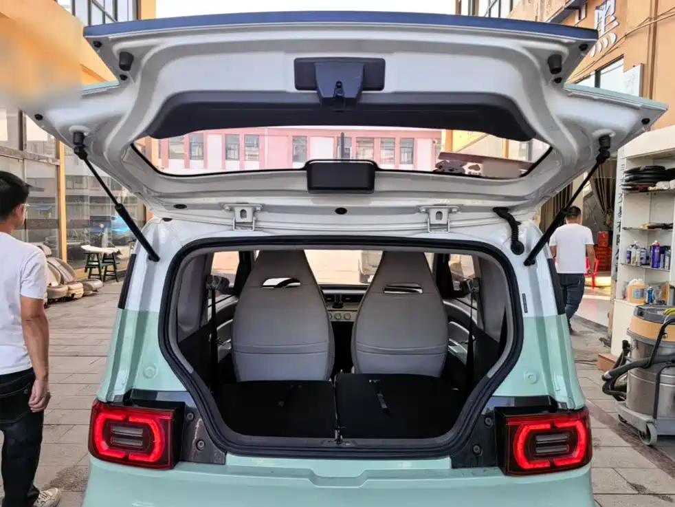Wuling MINIEV — миниатюра 19