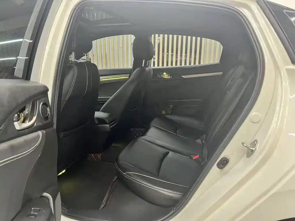 Honda Civic — миниатюра 6