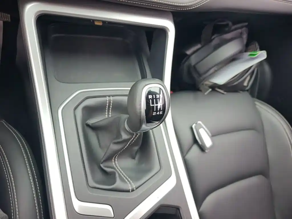 Geely Vision X6 — миниатюра 14