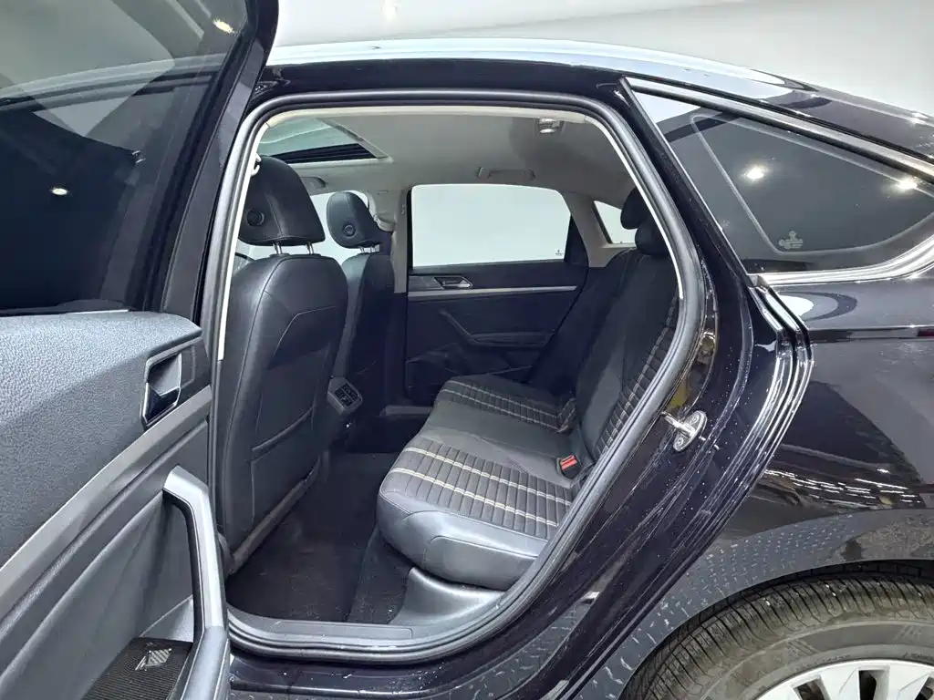 Volkswagen Lavida — миниатюра 13