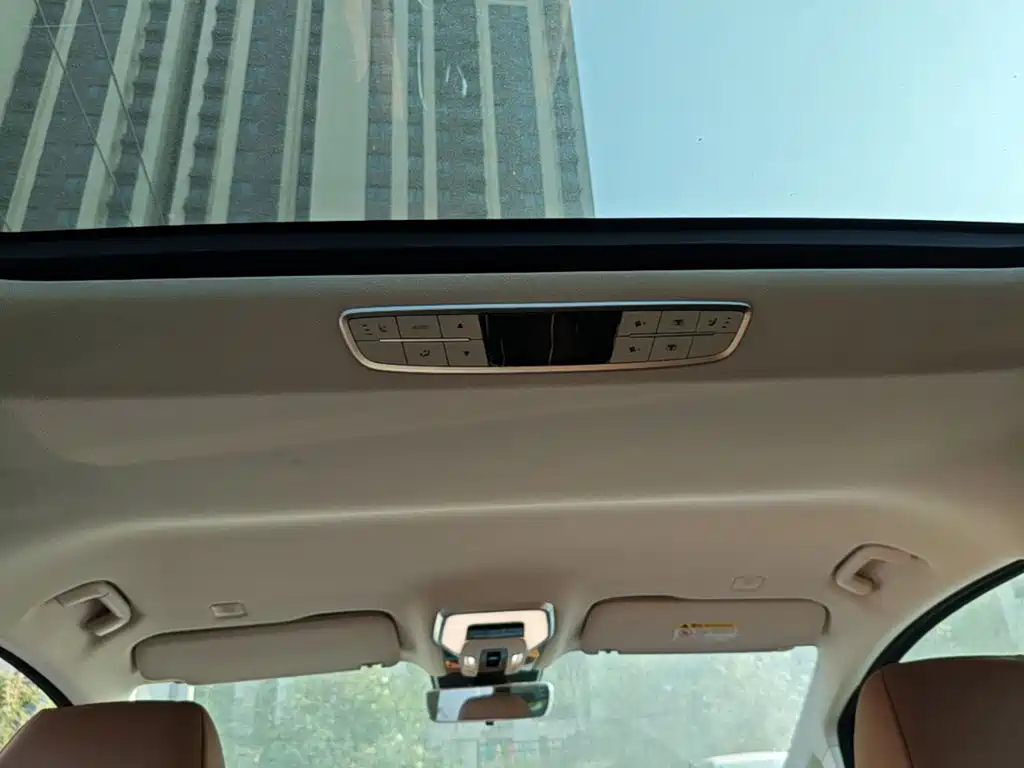 Hongqi Hongqi HQ9 PHEV — миниатюра 18