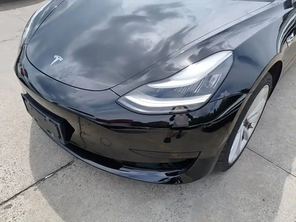 Tesla Model 3 — миниатюра 24