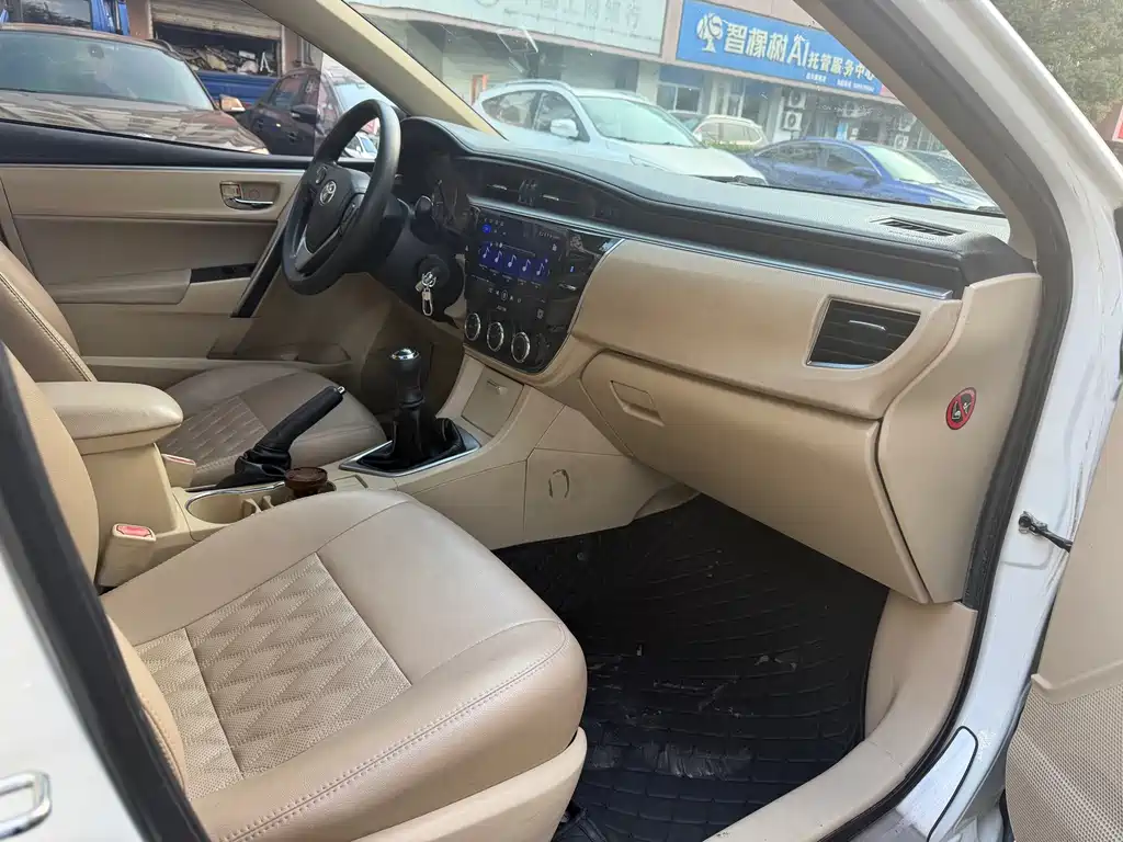Toyota Corolla — миниатюра 5