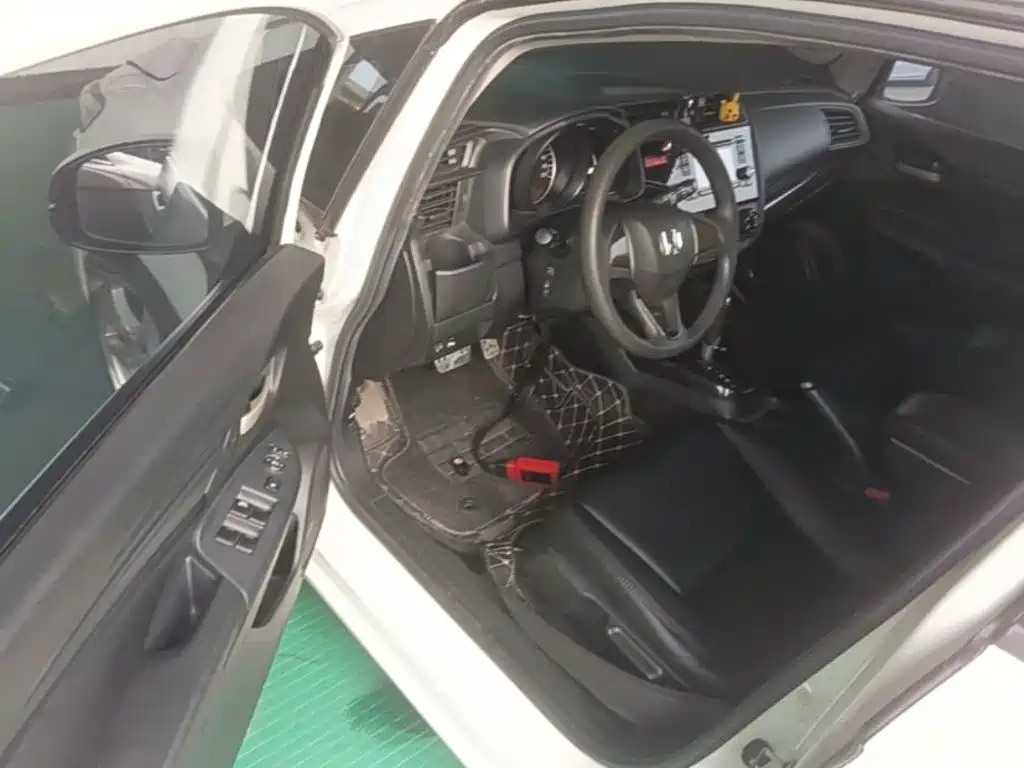 Honda Fit — миниатюра 16