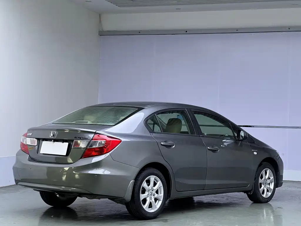 Honda Civic — миниатюра 6