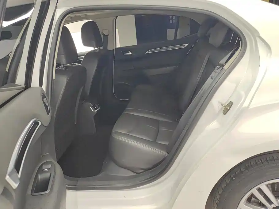 Citroen C4L — миниатюра 11
