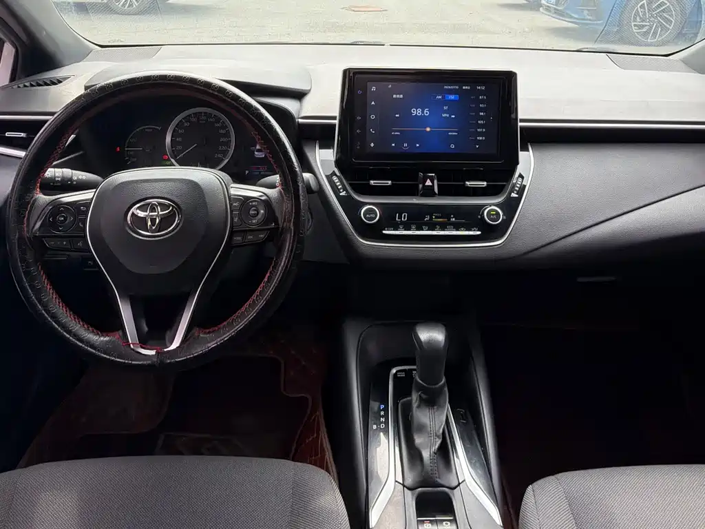 Toyota Corolla Levin 2022 1.8H E-CVT Luxury