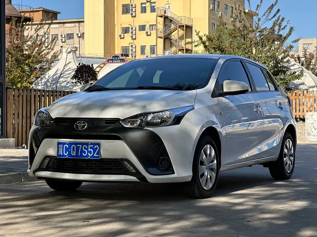 Toyota Yaris L 2017