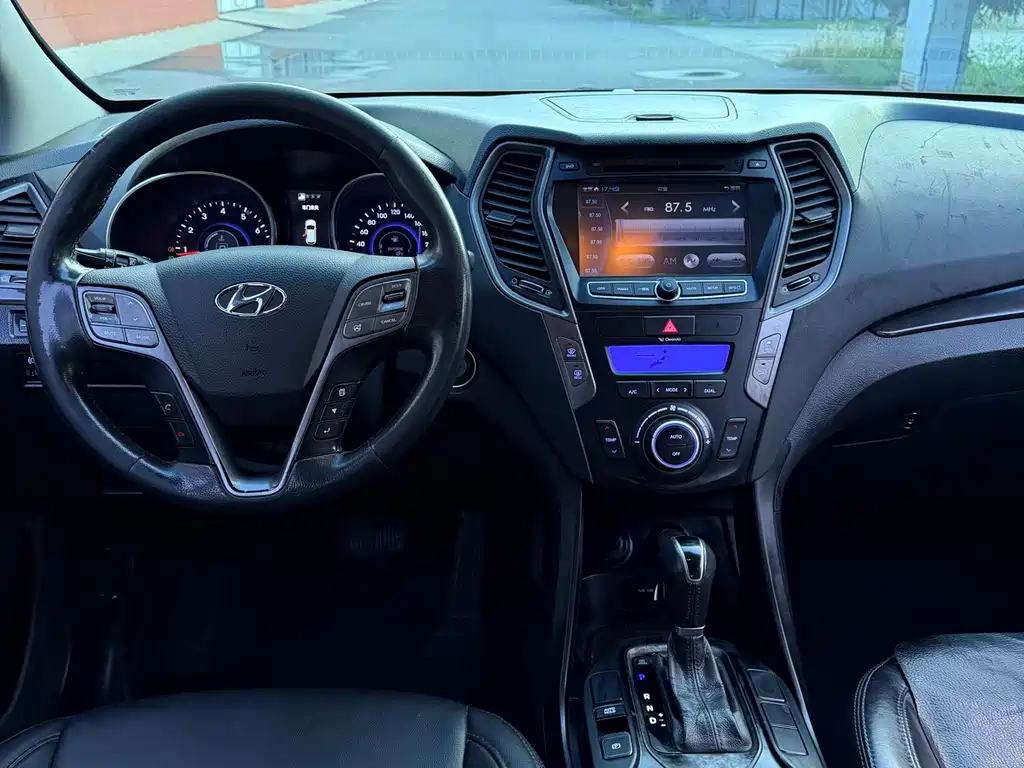 Hyundai Santa Fe — миниатюра 14