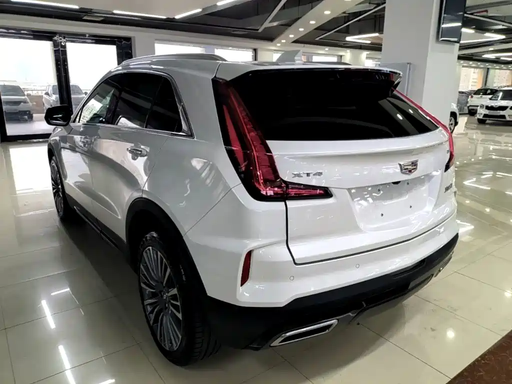 Cadillac XT4 — миниатюра 5