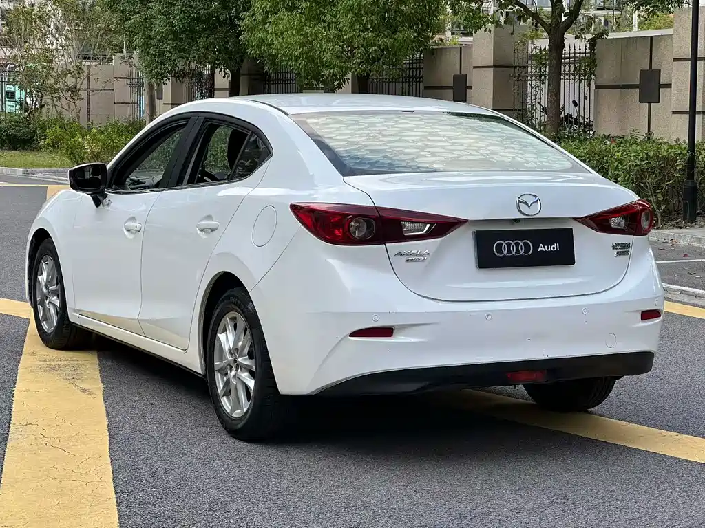 Mazda 3 Axela — миниатюра 3
