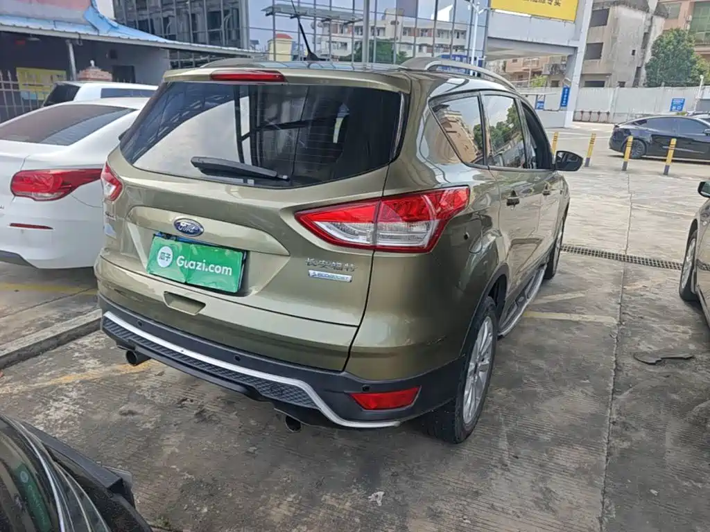 Ford Kuga — миниатюра 7