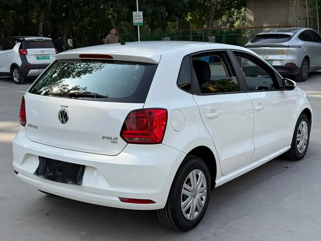 Volkswagen Polo 2018 1.5L AT