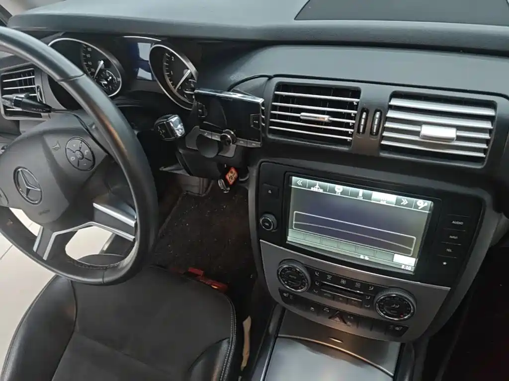Mercedes-Benz R-Class — миниатюра 14