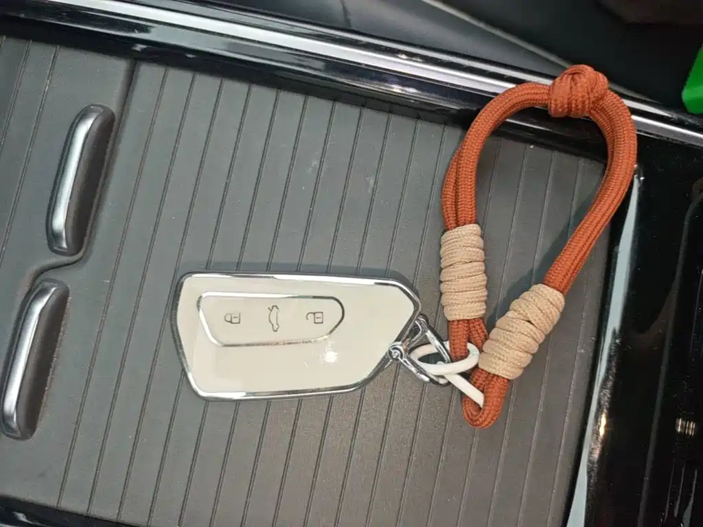 Volkswagen ID.4 X — миниатюра 9