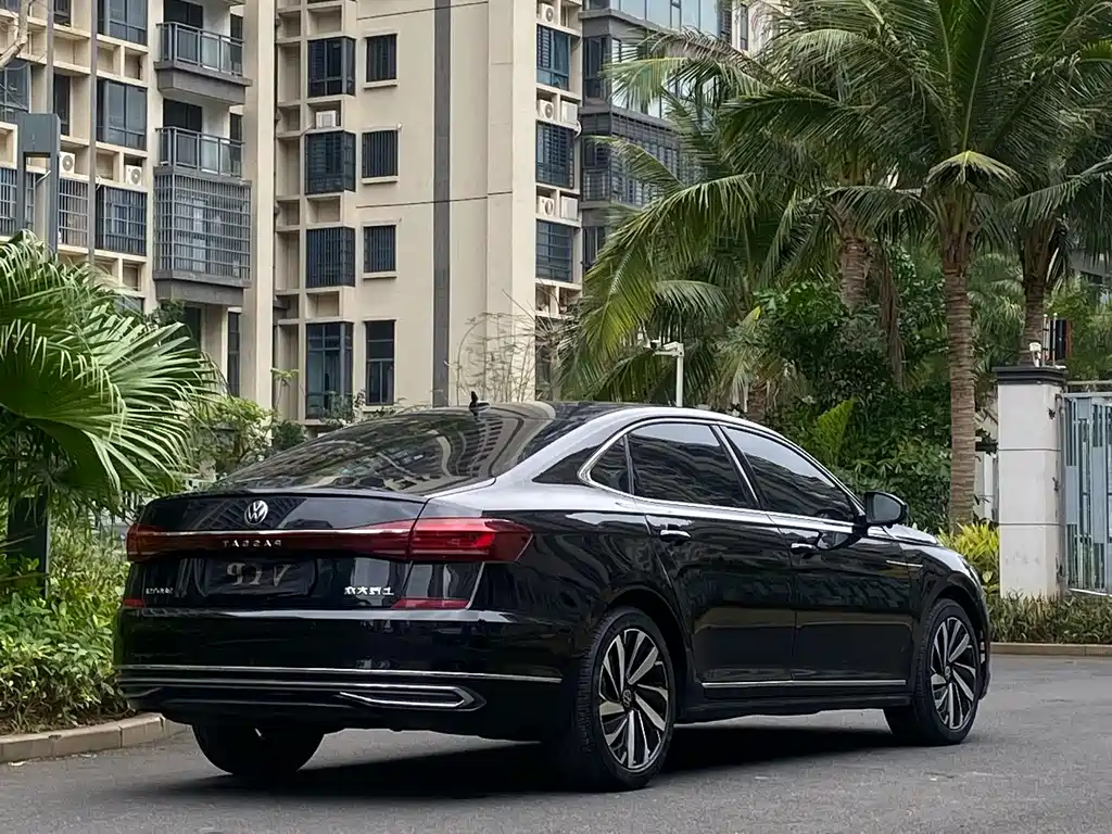 Volkswagen Passat 2024 380TSI Elite