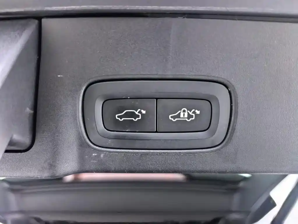 Volvo V90 — миниатюра 27