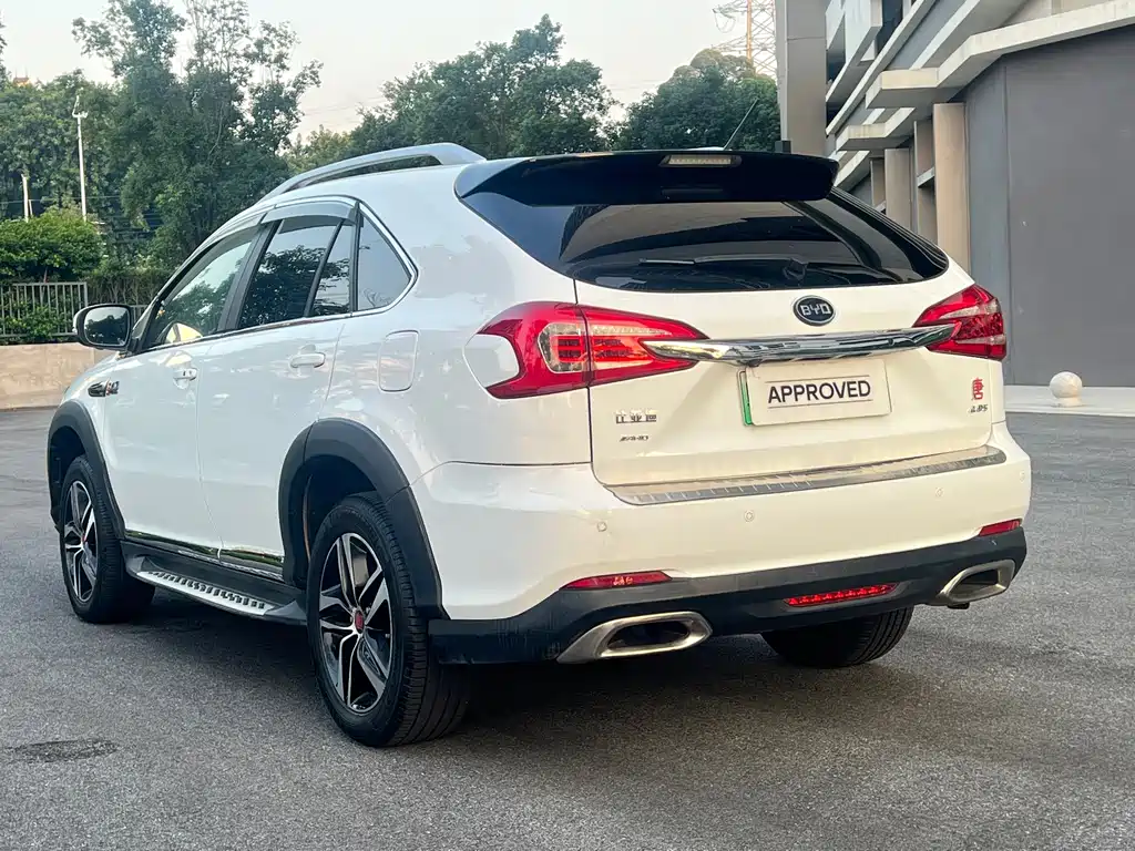 BYD Tang New Energy — миниатюра 6
