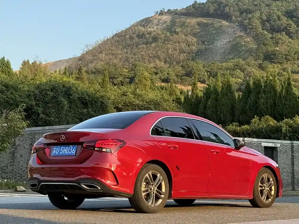 Mercedes-Benz A-Class — миниатюра 9
