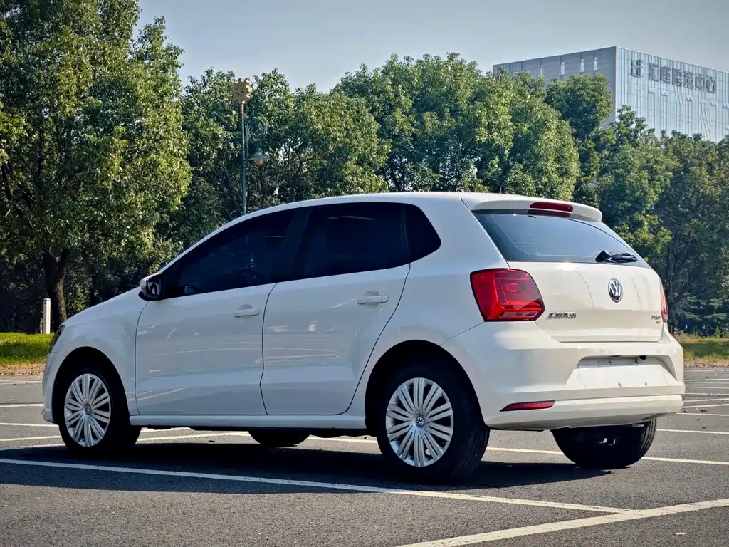Volkswagen Polo — миниатюра 6