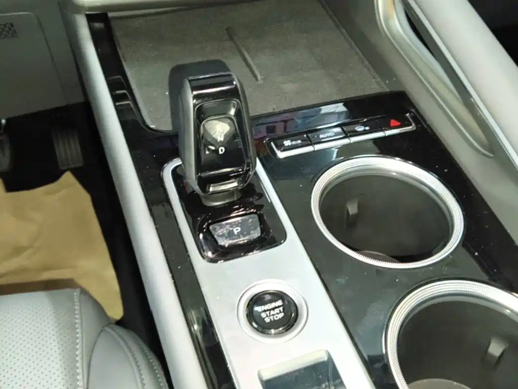 Geely Boyue — миниатюра 14