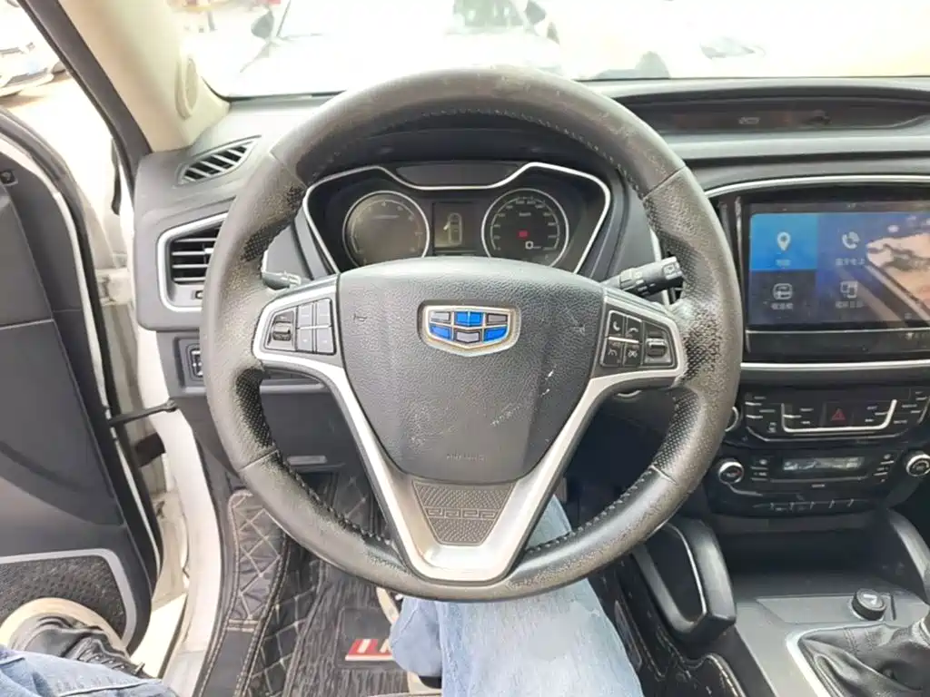 Geely Vision X6 — миниатюра 11