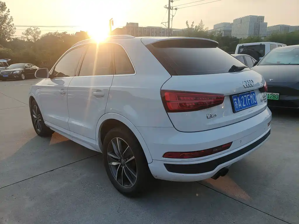 Audi Q3 — миниатюра 5