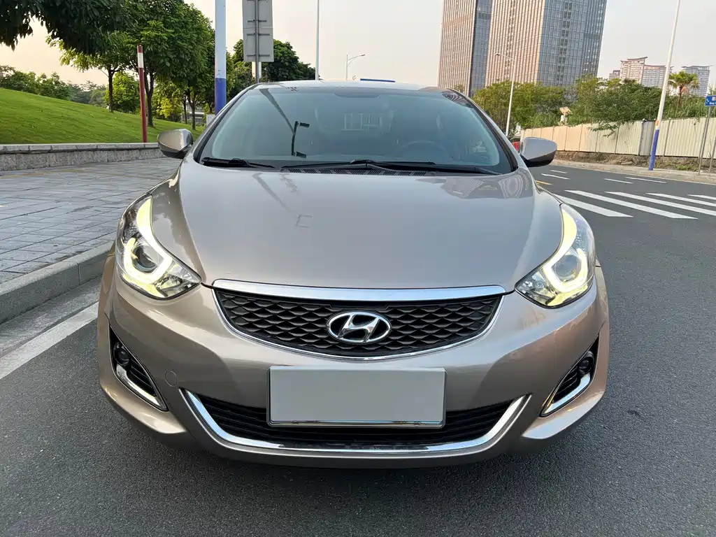 Hyundai Elantra Langdong — миниатюра 2