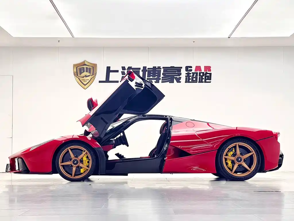 Ferrari LaFerrari 2014 6.3L Standard