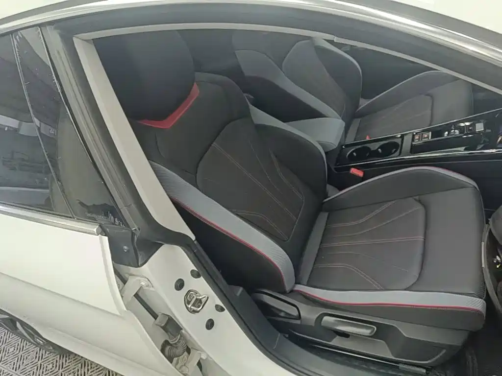 Volkswagen Lamando — миниатюра 25
