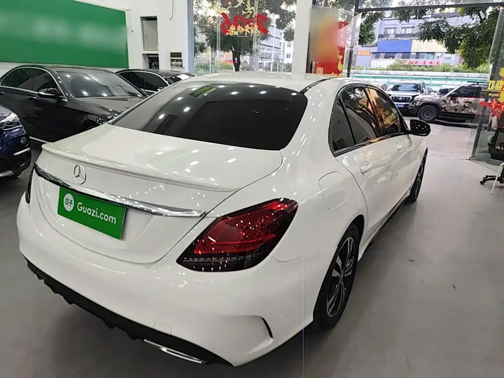 Mercedes-Benz C-Class — миниатюра 7