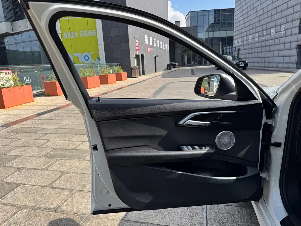 BMW 1 Series — миниатюра 25