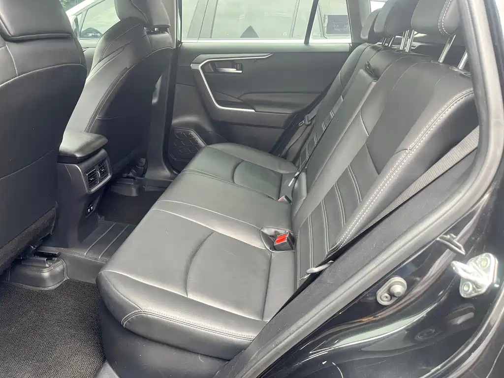 Toyota Wildlander 2020 2.5L E-CVT Luxury