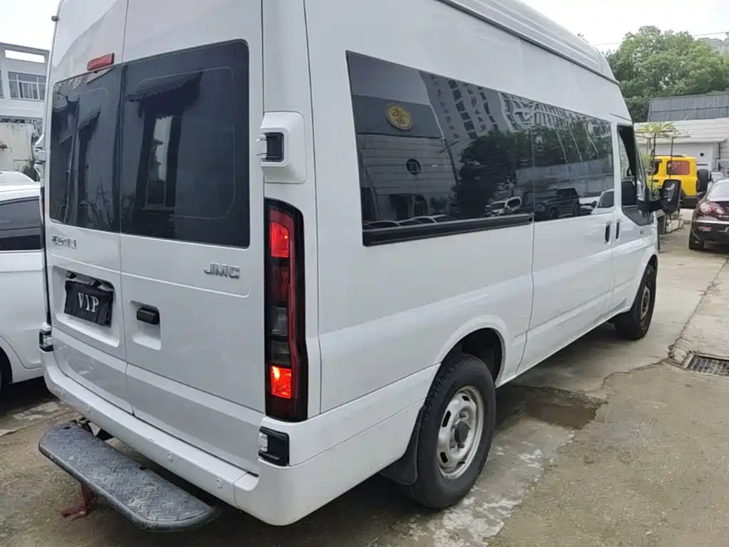 JMC JMC Fushun — миниатюра 7